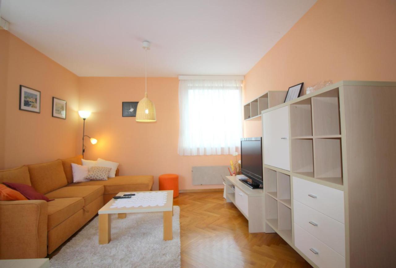 Apartment Vojka In City Center โปเรช ภายนอก รูปภาพ